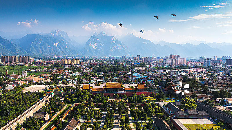 遥望西岳图片素材