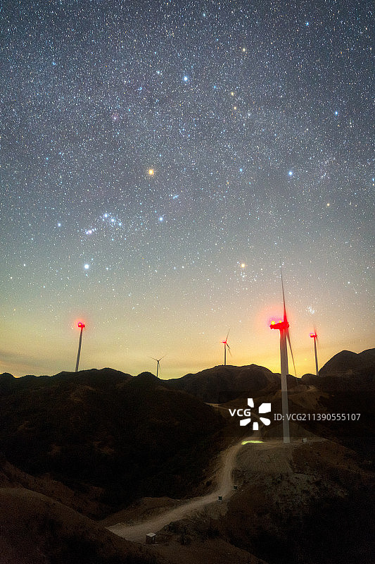 风车山星空图片素材