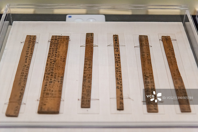 东汉治百病方木简牍图片素材