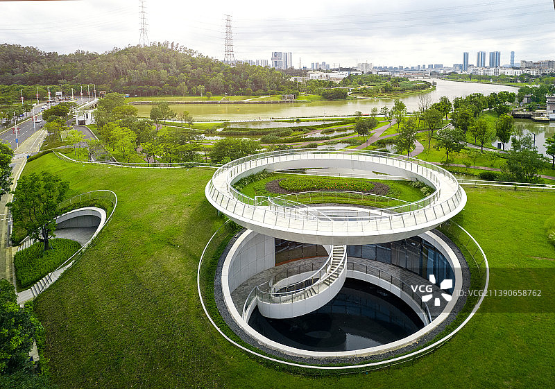 深圳光明宝安燕罗湿地公园碧道之环建筑景观航拍图片素材