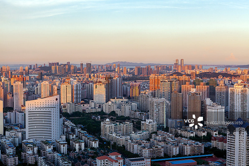 福建厦门密集的房地产开发建设图片素材