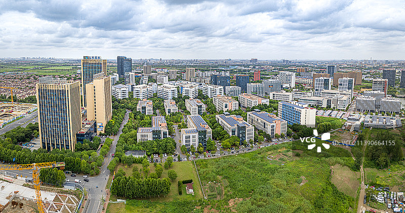 棕榈广场 松江高科技园 九科绿洲 临港集团 松江新城 G60科创走廊 新桥镇 莘砖公路图片素材