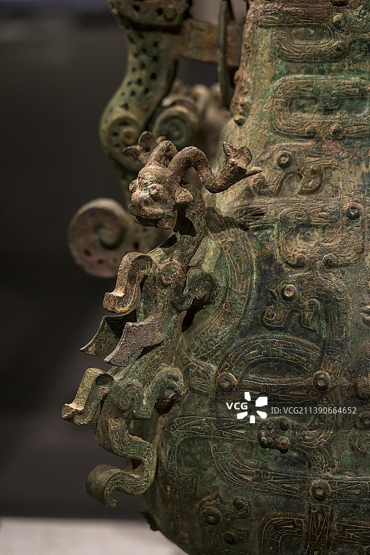 河南博物院春秋时期酒器文物莲鹤方壶图片素材