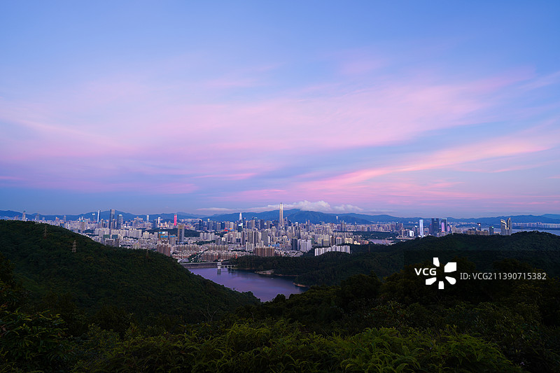 塘朗山城市晚霞风光图片素材