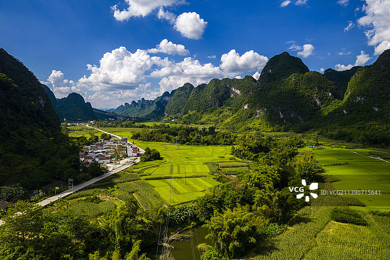 青山绿水就是金山银山图片素材