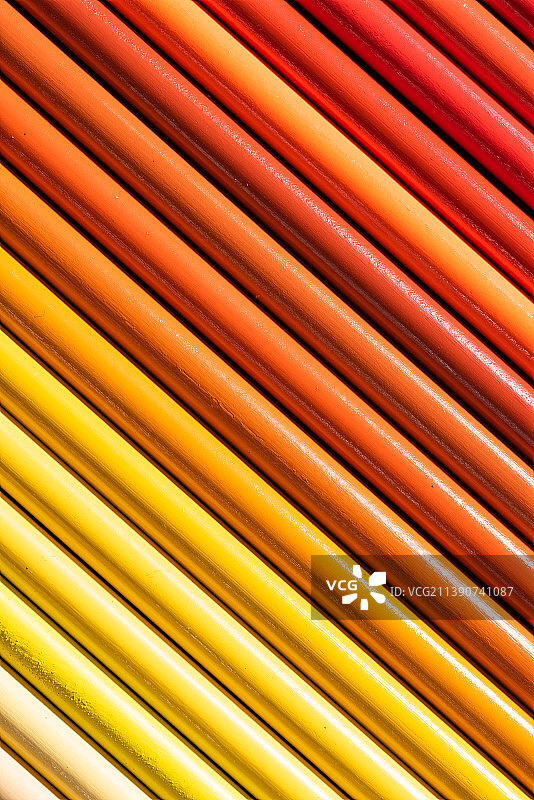 排成一派的彩色铅笔图片素材