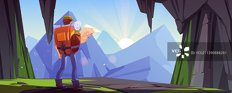 清晨山脊上的徒步男子图片素材