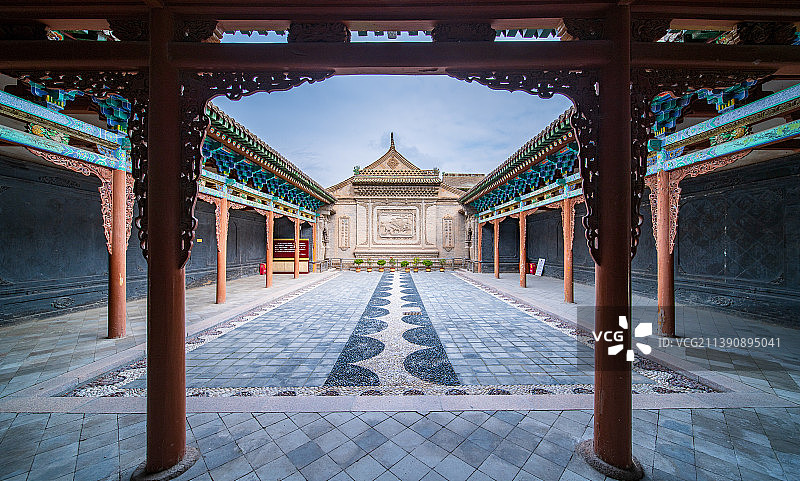 甘肃临夏州临夏市东公馆，国家3A级旅游景区，收藏了众多国宝级砖雕图片素材