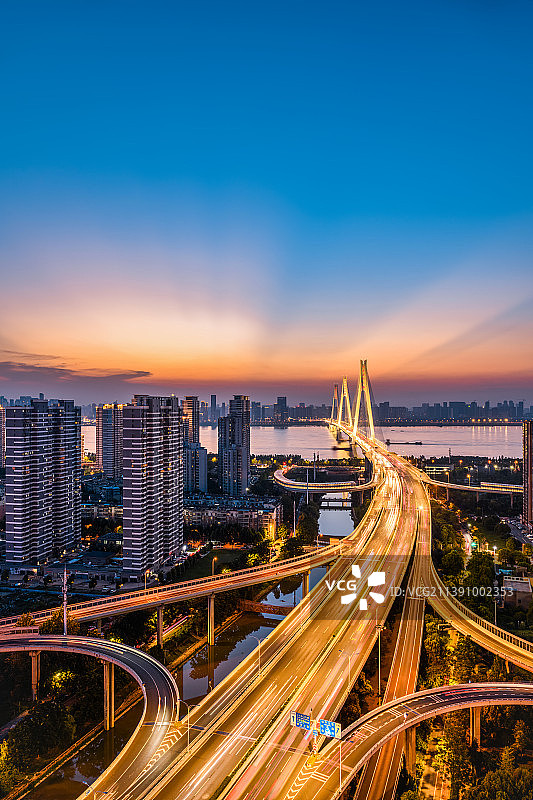 武汉 夏季二七长江大桥夜景风光图片素材