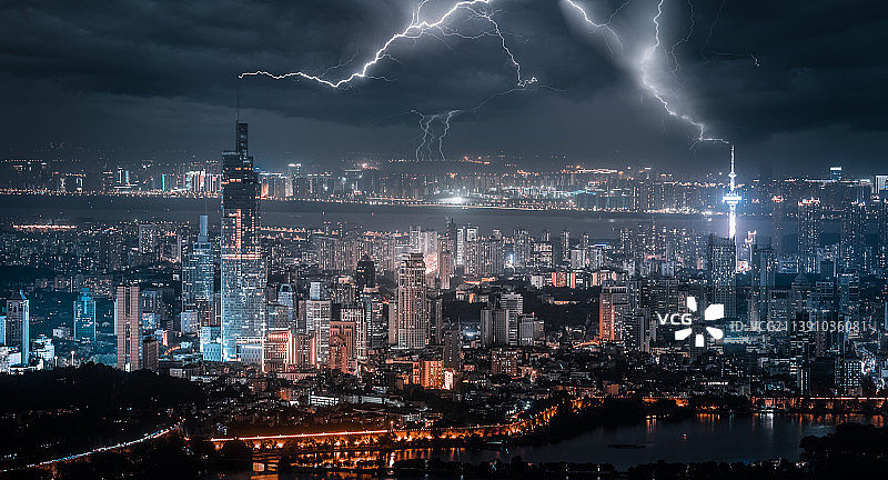 尖端放电图片素材