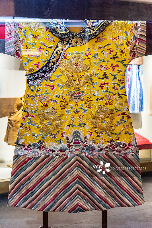 清代皇帝龙袍图片素材