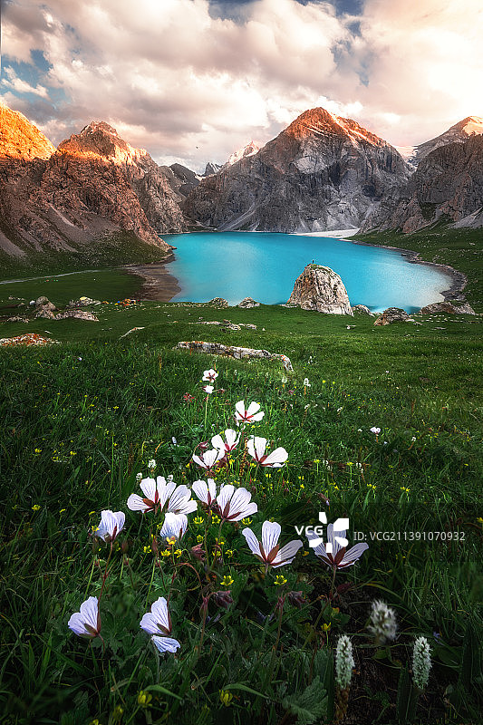 天堂湖图片素材