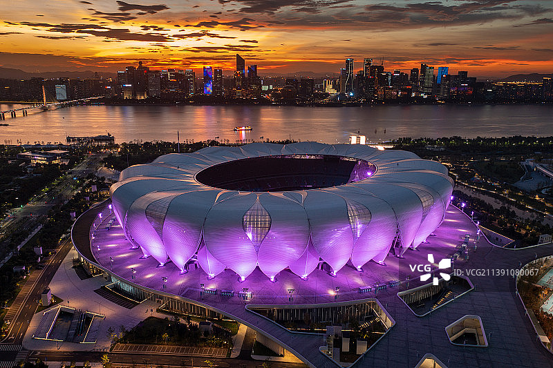 杭州奥体中心夜景图片素材