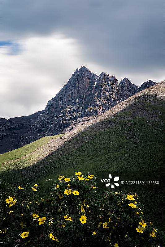 尕朵觉悟神山图片素材