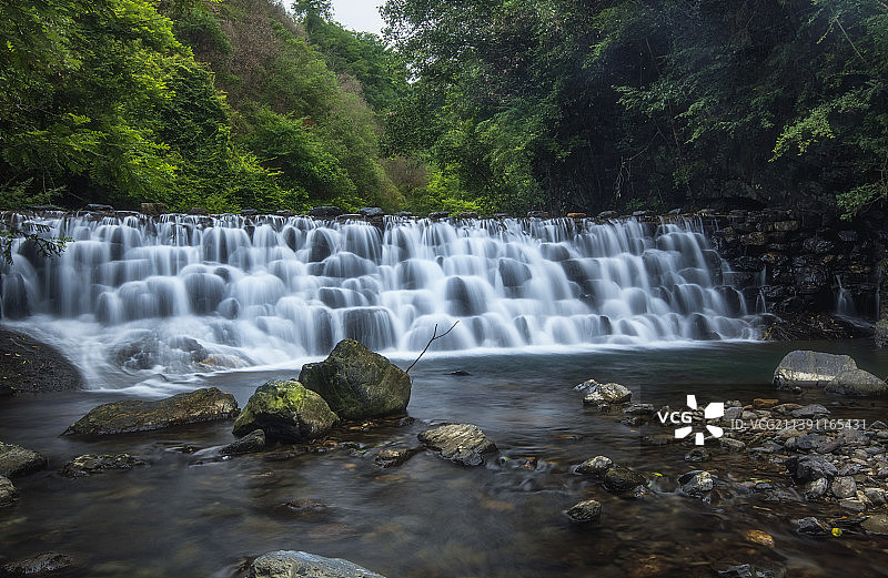 安徽宣城石台牯牛降瀑布风光图片素材