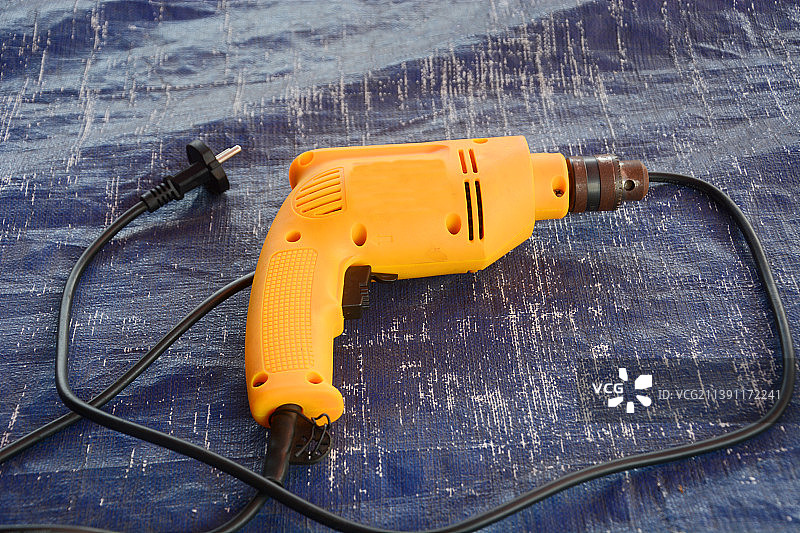 雅加达桌子上的钻头特写，印度尼西亚图片素材