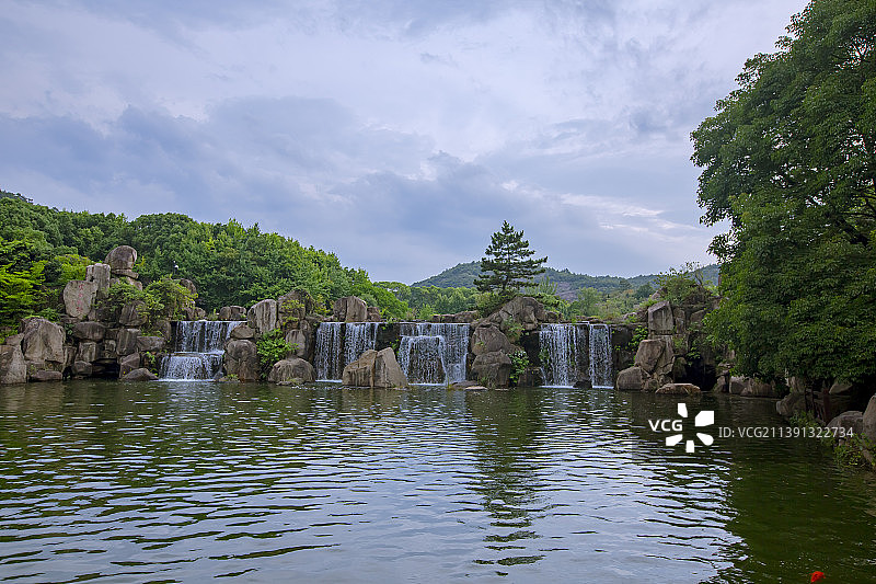 苏州白马涧龙池景区里的瀑布、云谷飞瀑图片素材
