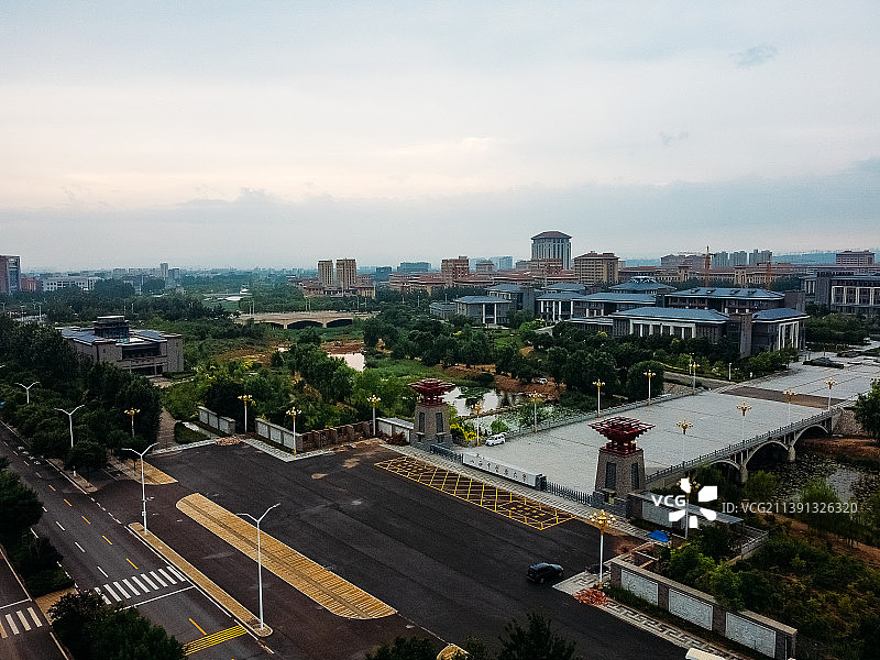晋中市 榆次区 大学街 山西能源学院 中医药大学 传媒大学 中都校区 太原理工 师范学院图片素材