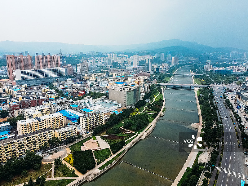 阳泉市 新泉大桥 半山公馆 市城区 桃河 北国商城 保晋文化园 滨河新天地图片素材