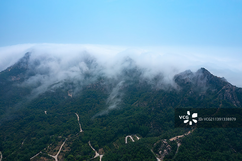 青岛浮山云雾缭绕图片素材