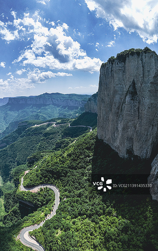 山西长治，太行山夏日风光。图片素材