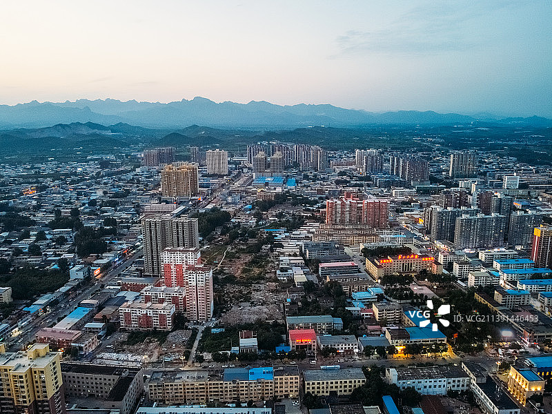 易县 朝阳西路 沃美购物 教育大厦 朝阳医院 燕都古城图片素材