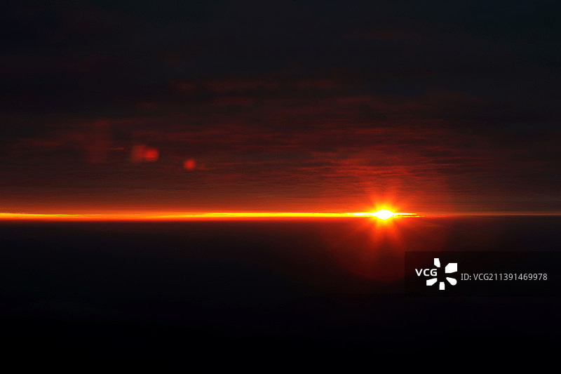 云海上的桂林猫儿山日出图片素材