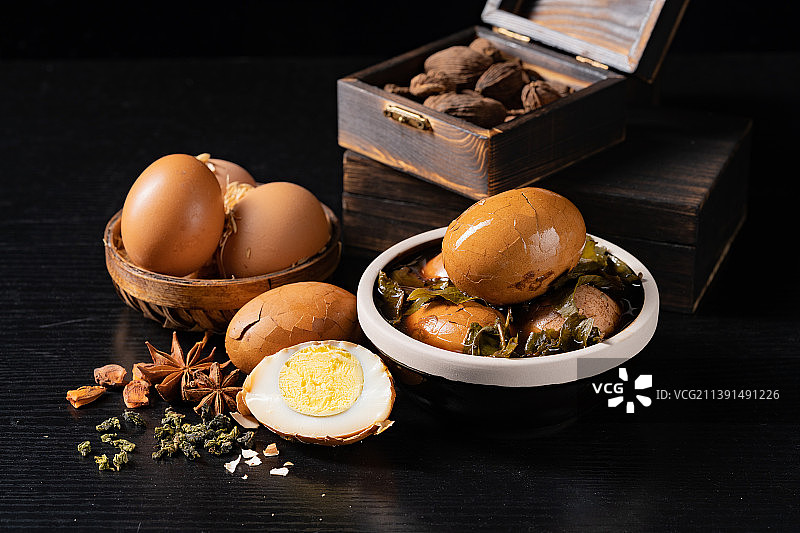 中国传统特色小吃茶叶蛋图片素材