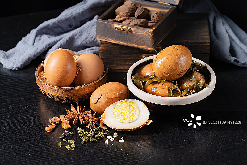 中国传统特色小吃茶叶蛋图片素材