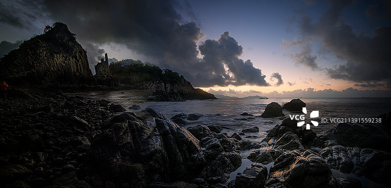 海岛的第一缕阳光图片素材
