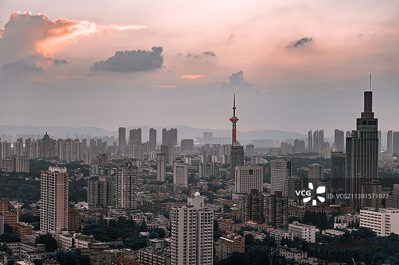 晚霞里的南京鼓楼区图片素材