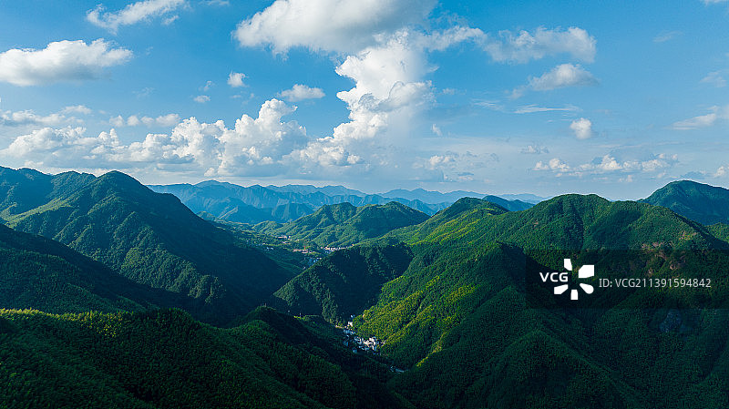 浙江省衢州市柯城区桃园七里风景区，称得上是衢州的后花园图片素材