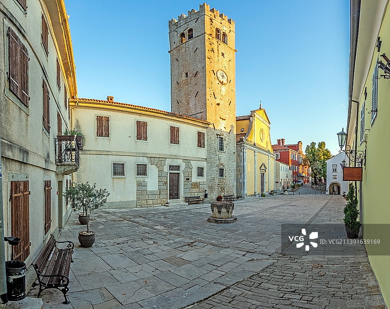 克罗地亚莫托文中心广场全景图片素材