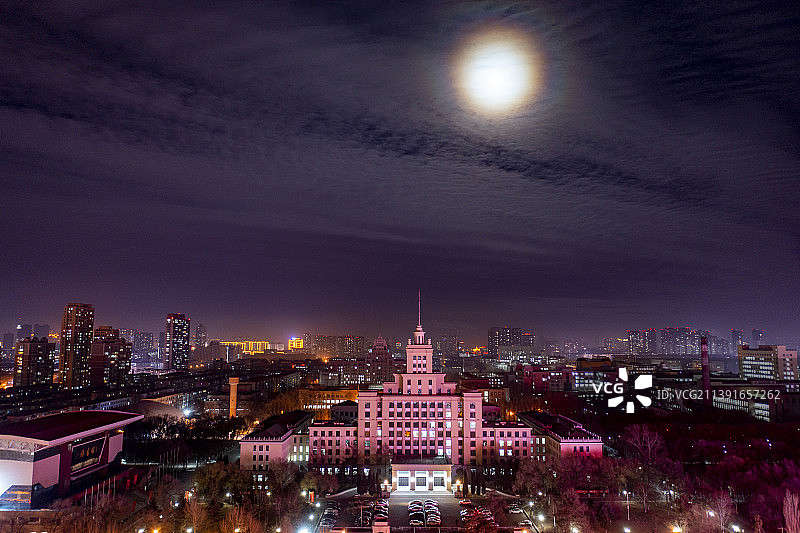 黑龙江大学云遮月图片素材