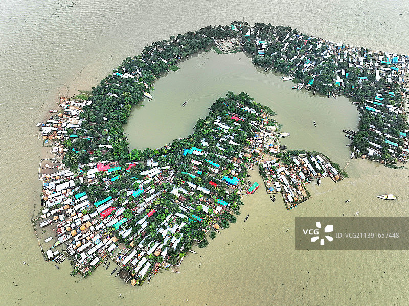 孟加拉国戈拉迪加，孟加拉国南部受洪水影响的沿海地区航拍图片素材