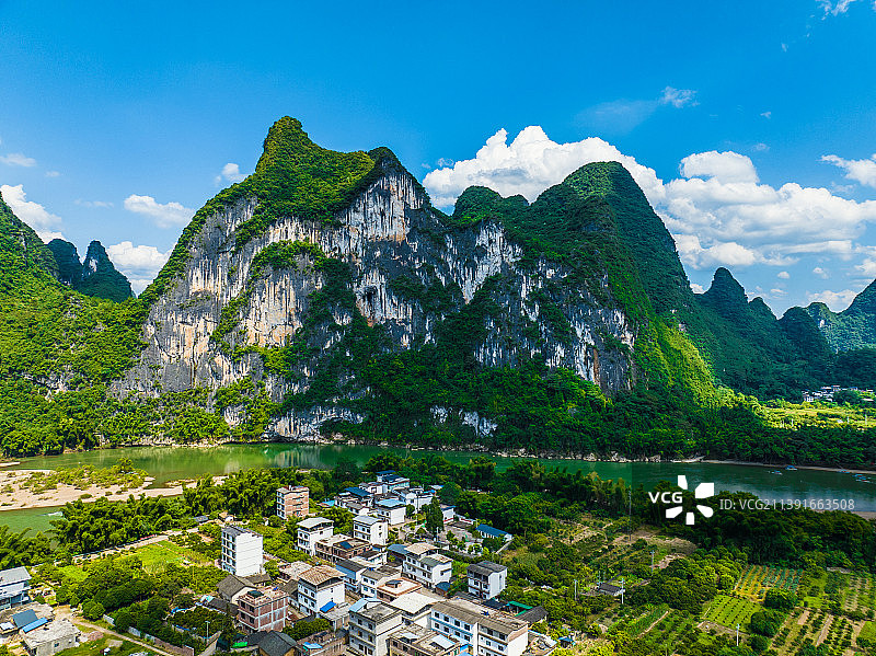 桂林漓江风景区九马画山图片素材