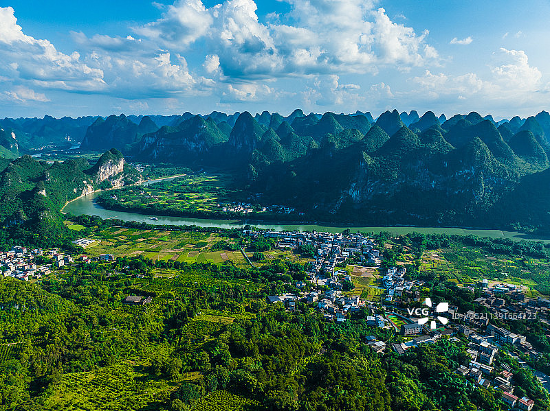 桂林雁山区冠岩风景区航拍图片素材