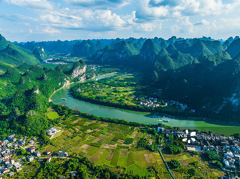 桂林雁山区冠岩风景区航拍图片素材