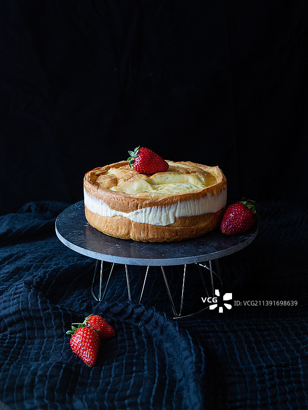 传统波兰草莓卡帕提卡蛋糕，以色列图片素材
