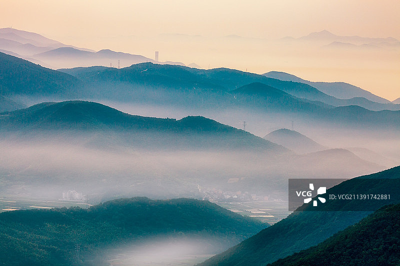 宁波北仑福泉山中营风电日出朝霞图片素材