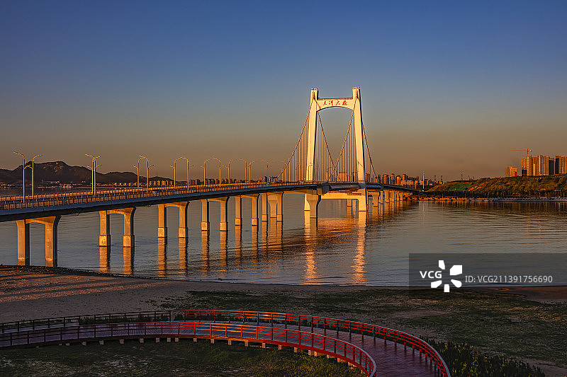 烟台黄渤海新区夹河大桥景色图片素材