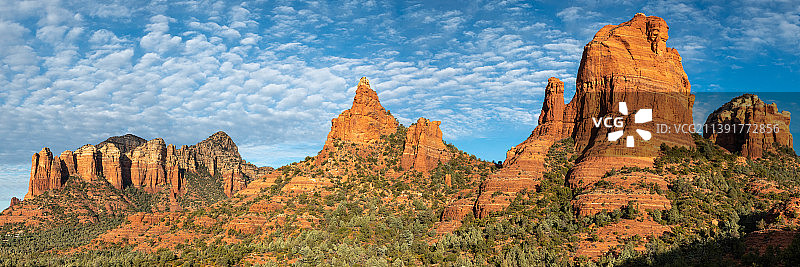 塞多纳岩层全景，美国亚利桑那州图片素材