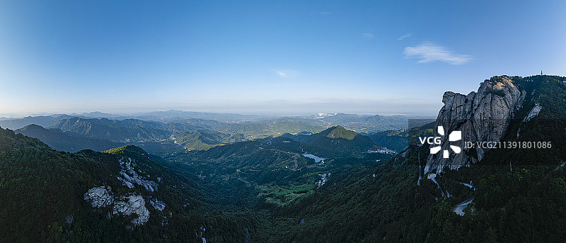 湖北省麻城市龟峰山风景区日出全景图片素材