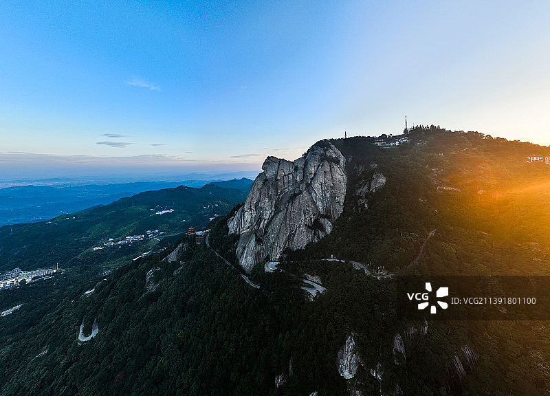 湖北省麻城市龟峰山风景区日出全景图片素材