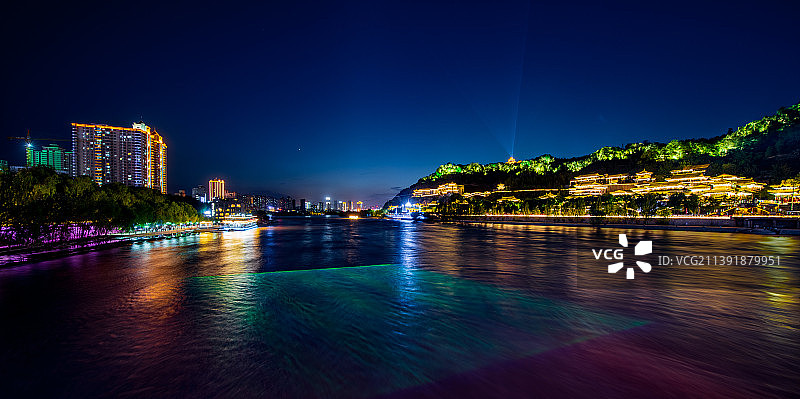 甘肃省兰州市黄河铁桥，白塔山公园夜景航拍图片素材