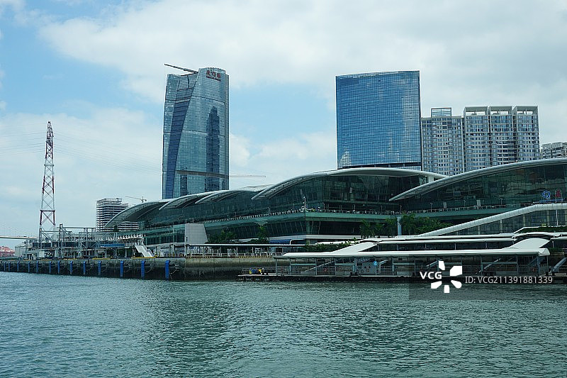 蓝天白云下的厦门港口, 蓝天白云下的厦门码头图片素材