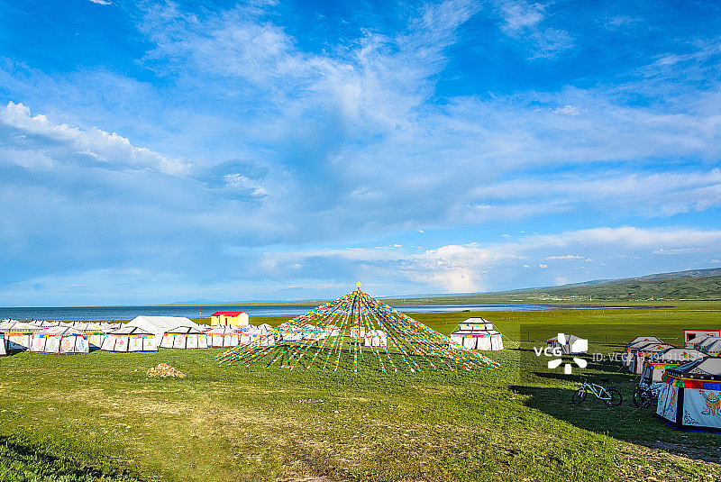 青海黑马河青海湖畔草原风光图片素材