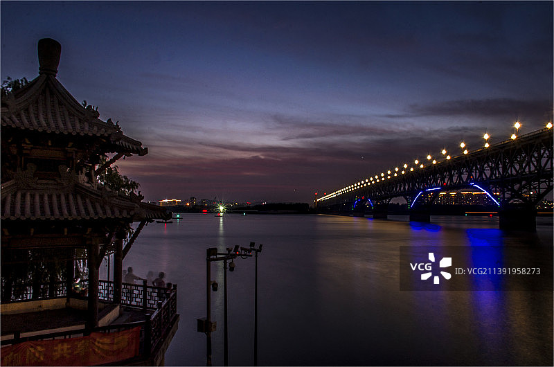 暮色长江图片素材