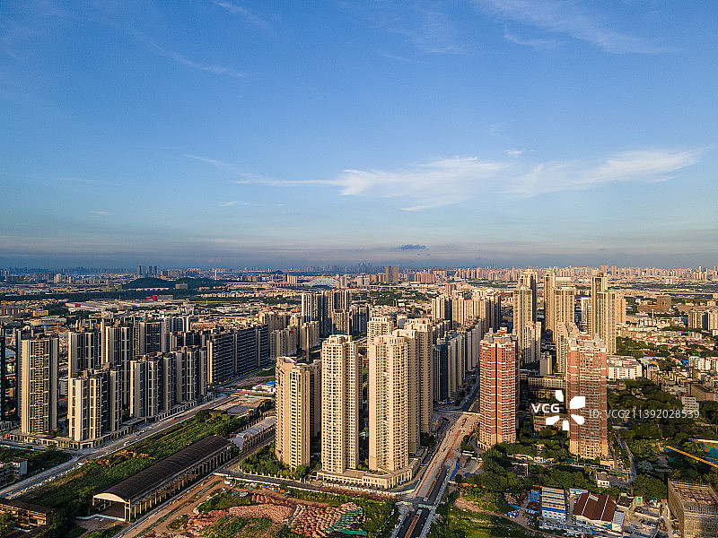 密集的城市商品房，商业楼盘，商业住宅图片素材