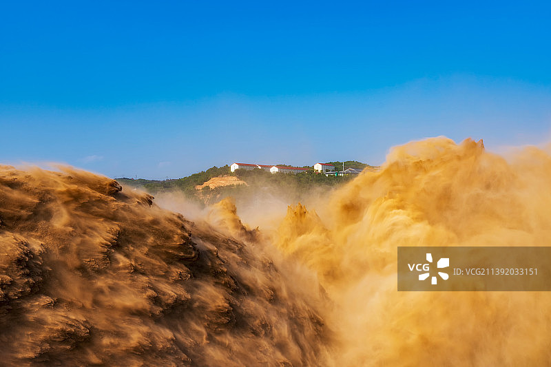 河南省洛阳市济源市黄河小浪底景区调水调沙场景奔流的黄河水户外风光图片素材